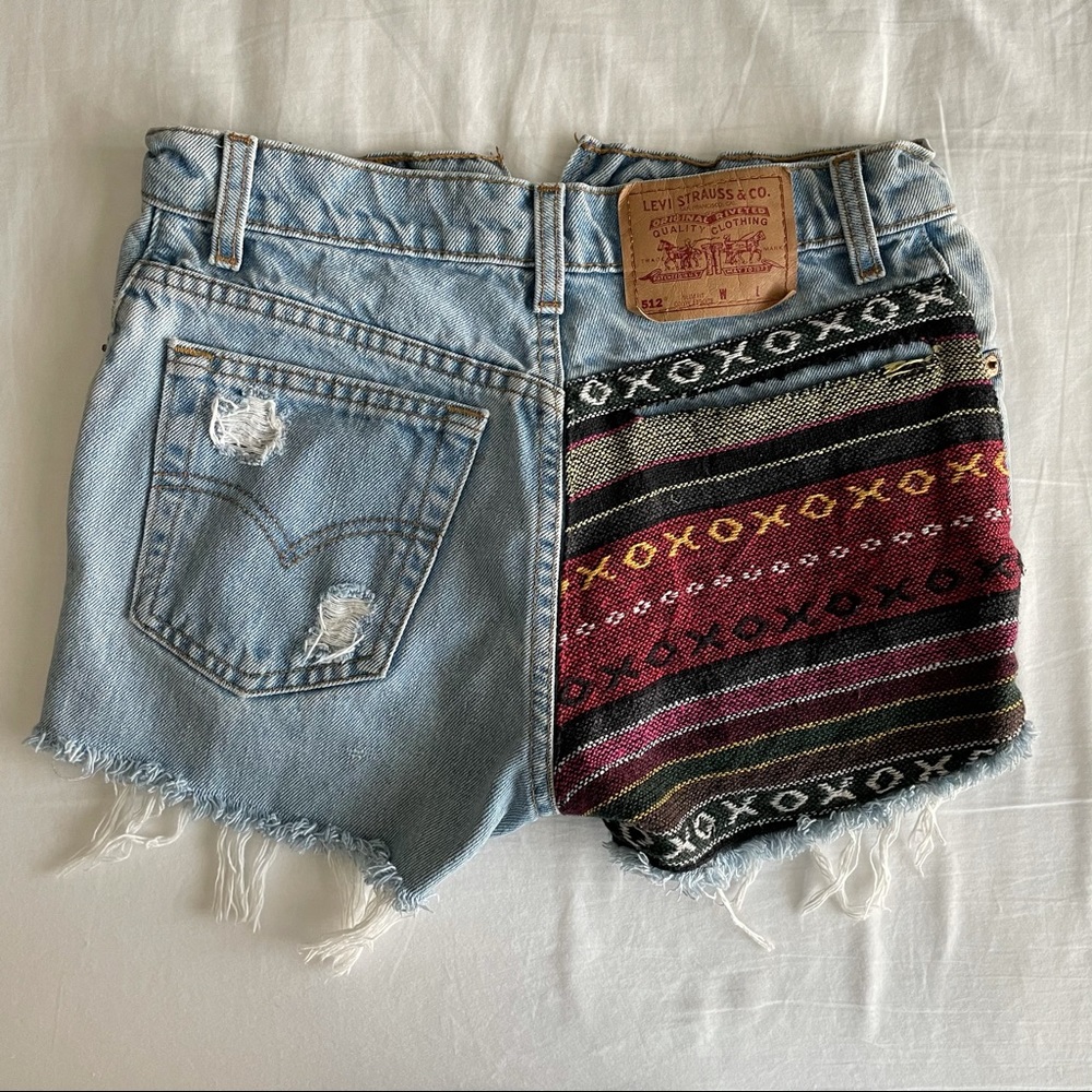 512 Levi’s cutoff shorts with back panel design